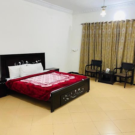 Lux Lounge Guest House 이슬라마바드 외부 사진